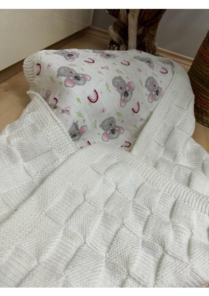 El Örgüsü Kare Desenli Astarlı Unisex Kalın Bebek Triko Battaniye 85*95 cm Tek Ebat Beyaz fırsatları