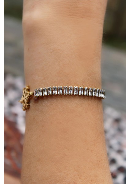 Gold Kar Tanesi Figürlü Zirkon Detaylı Kadın Çelik Bileklik fırsatları