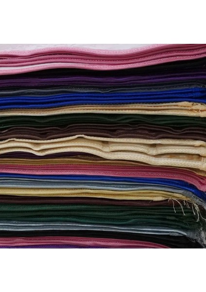 Lüks Kalın Yumuşak Peluş Kaymaz Taban Özellikli Seccade