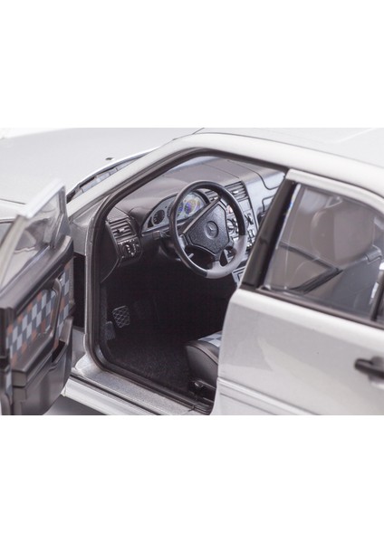1:18 Norev 1993 Mercedes Benz C Class C36 Amg W202 modelleri