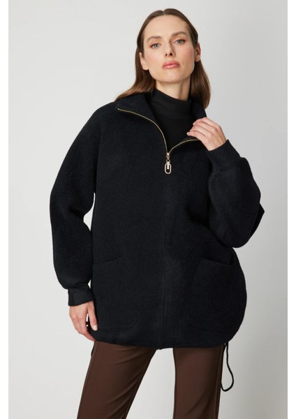 Arkası Desenli Taşlı Dik Yaka Hırka 60945-26K modelleri