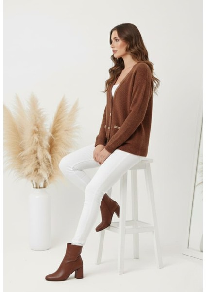 Kadın Zigzag Biye Cepli Gold Detay Düğmeli Peluş Ceket Hırka modelleri