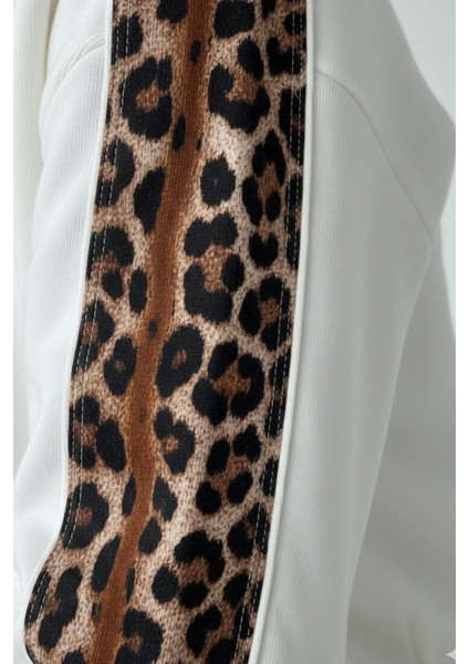Leopar Detaylı Oversize Eşofman Takımı modelleri