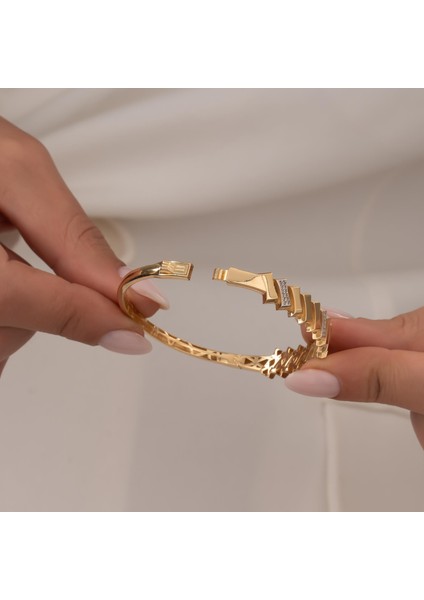 Taşlı Geometrik Model 14 Ayar Altın Kelepçe modelleri