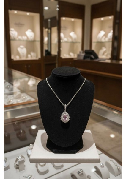 Işıklı Kutuda 925 Ayar Gümüş Pudra Taşlı Damla Kolye Kadın fiyatları