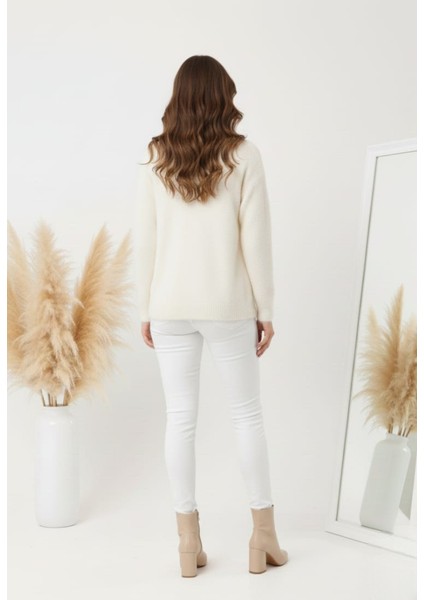 Kadın Zigzag Biye Cepli Gold Detay Düğmeli Peluş Ceket Hırka fırsatları