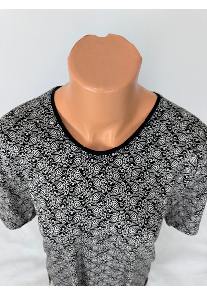 Kadın Siyah Gri U Yaka Kısa Kollu Desenli Yırtmaçlı Dokuma Viskon Anne Penye Tişört fiyatları