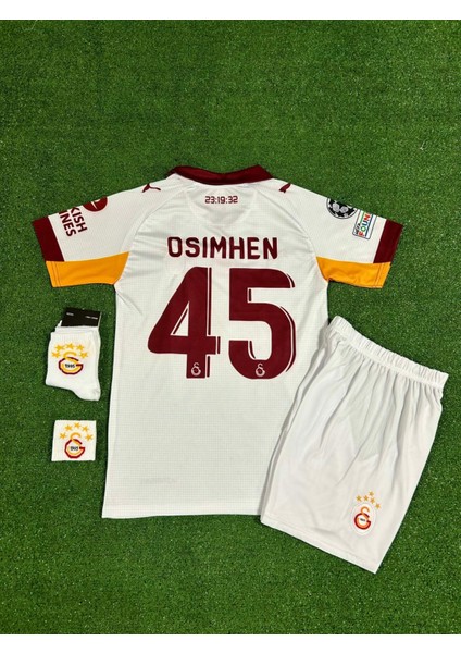 Gâl.àtâ.sar.ây 2025/26 Yeni Sezon Vìct.or. Osîm.h.en Deplasman Çocuk Forması 4'lü Set (Beyaz) modelleri