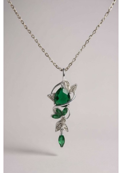 Işıklı Kutuda 925 Ayar Gümüş Sarmaşık Kolye Kadın Yeşil modelleri