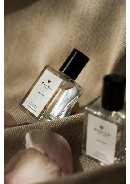 Rose Water Toner 30ML Saf ve Lüks Gül Suyu fiyatları