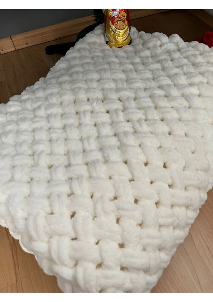 El Örgüsü Tv ve Şömine Battaniyesi