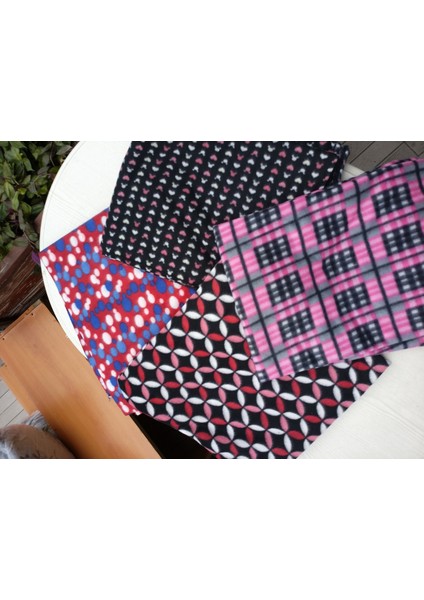 Sokak Hayvanaları Icin 10 Adet Polar Battaniye fırsatları