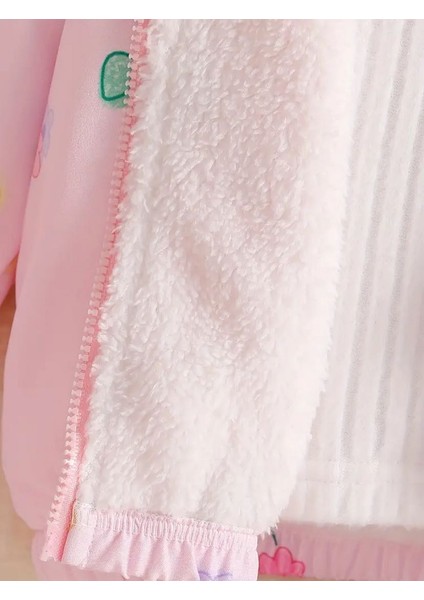 Pembe Çiçek Desenli, Kapüşonlu Ince Kız Çocuk Montu. Peluş Dokulu Iç Kısmı Yumuşaklık Sağlar, Hafif Yapısıyla Bahar ve Serin Havalar Için Ideal. indirimleri