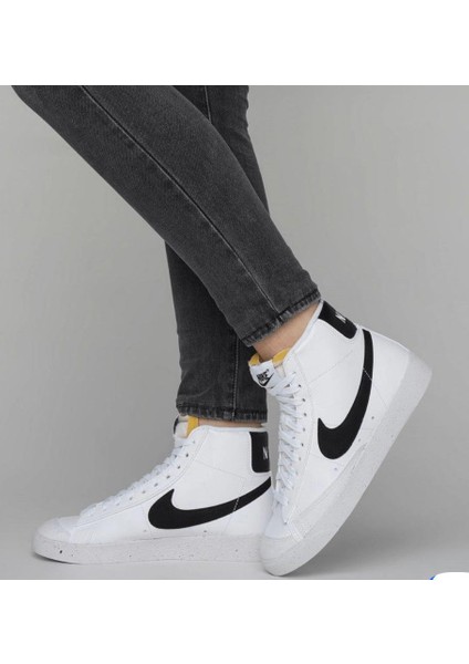 Kadın Günlük Ayakkabı W Blazer Mid '77 Next Nature