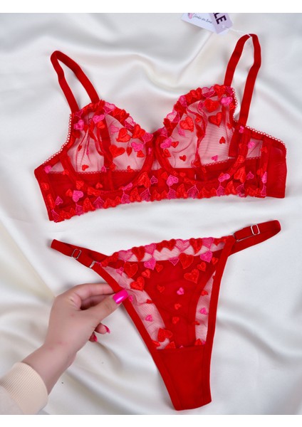 Kadın Kalpli Kırmızı Dantelli Balenli Sütyen Külot Takım indirimleri