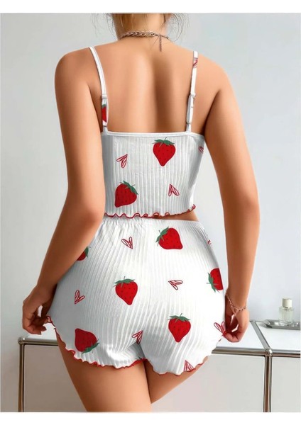 Penye Kumaş Çilek Desen Beyaz Şortlu Takım indirimleri