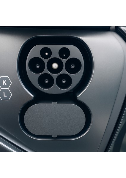 Tesla Model Y Şarj Portu Için Alt Pin Koruyucu Kapak – Şarj Portu Toz ve Kir Koruma Aksesuarı