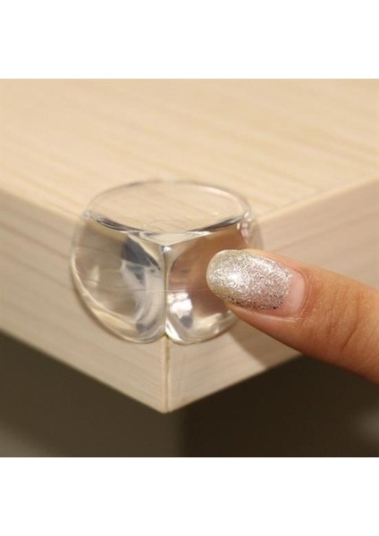 Bebek Çocuk Yumuşak ve Esnek Dairesel Şeffaf Yapışkanlı Güvenlik Köşe Koruyucu (4 Adet) fırsatları