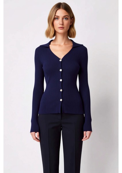 Kadın Polo Yaka Vücuda Oturan Uzun Kollu Fitilli Triko Hırka Günlük Şıklık ve Sunan Tasarım fırsatları