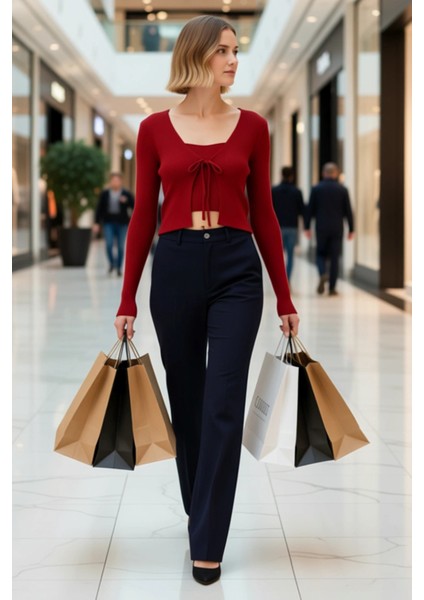 Kadın Bağlama Detaylı Crop Triko Bluz ve Hırka Takımı Bahar Kombinlerinin Şık ve Rahat Parçası modelleri