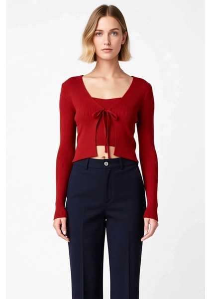 Kadın Bağlama Detaylı Crop Triko Bluz ve Hırka Takımı Bahar Kombinlerinin Şık ve Rahat Parçası fırsatları