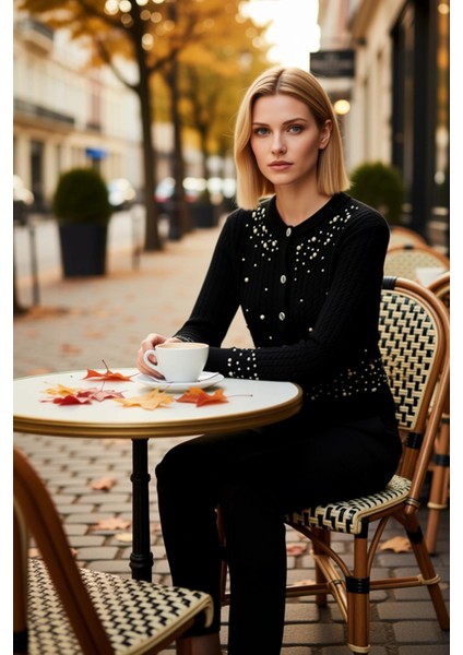 Kadın Incili Örgü Detaylı Crop Kesim Vücudu Saran Yumuşak Dokulu Şık Triko Hırka Ceket Spor fiyatları