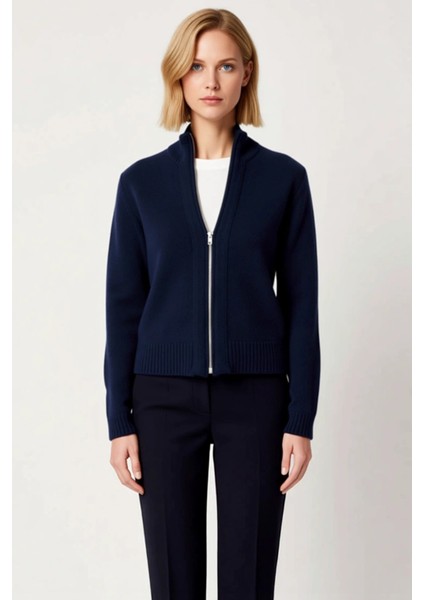 Kadın Fermuarlı Dik Yaka Triko Hırka Yumuşak Dokulu Rahat Kesim Şık Tasarım Fonksiyonel Spor fırsatları