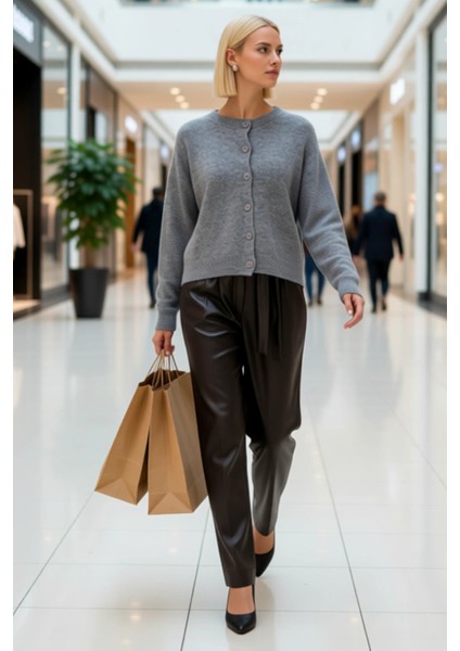 Kadın Bisiklet Yaka Düşük Kol Oversize Kesim Triko Hırka Kış Günleri Konforlu Şık Bir Dış Giyim fiyatları