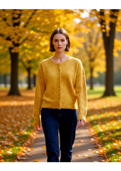 Kadın Bisiklet Yaka Düşük Kol Oversize Kesim Triko Hırka Kış Günleri Konforlu Şık Bir Dış Giyim