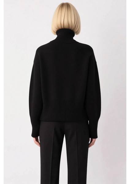 Kadınlara Özel Şık ve Rahat Düğme Detaylı Yumuşak Dokulu V Yaka Triko Hırka Kış Kombinlerinin indirimleri