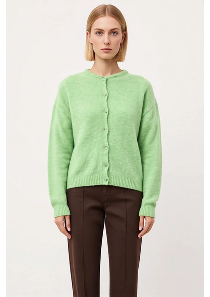 Kadın Geniş Kalıp Yumuşak Dokulu Triko Hırka Düğmeli Ön Kapanış Uzun Kollu Rahat Kesim Şık fırsatları