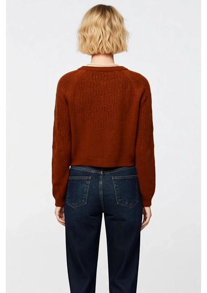 Kadın Şık ve Rahat Kısa Kesim Düğmeli Yumuşak Dokulu Ajurlu Delikli Triko Hırka Günlük Kullanım indirimleri