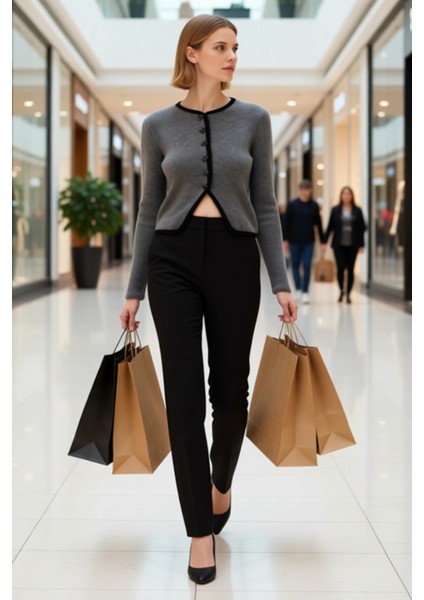 Kadın Vücuda Oturan Ribanalı Örgü Crop Hırka Kurdele Düğmeli Biye Detaylı Şık ve Konforlu Spor modelleri