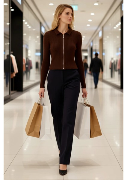 Kadın Yumuşak Dokulu Fitilli Crop Fermuarlı Triko Hırka Polo Yaka Detaylı Konforlu Günlük Şıklık modelleri