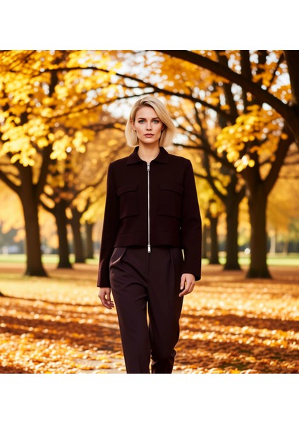 Kadın Modern Polo Yaka Fermuarlı Önü Cepli Uzun Kollu Rahat Kalıp Kısa Triko Ceket Günlük Şıklık