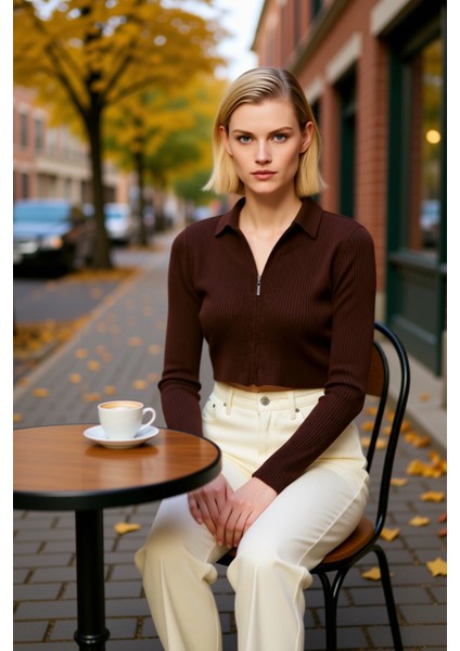 Kadın Crop Kesim Fermuarlı Polo Yaka Uzun Kollu Fitilli Triko Hırka Günlük Şıklık ve Sunan Tasarım fiyatları