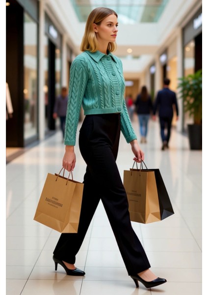 Kadın Düğme Detaylı Saç Örgü Desenli Polo Yaka Crop Kesim Uzun Kollu Orta Kalınlıkta Triko Hırka modelleri