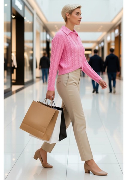 Kadın Düğme Detaylı Saç Örgü Desenli Polo Yaka Crop Kesim Uzun Kollu Orta Kalınlıkta Triko Hırka modelleri