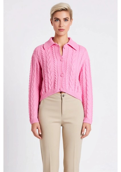 Kadın Düğme Detaylı Saç Örgü Desenli Polo Yaka Crop Kesim Uzun Kollu Orta Kalınlıkta Triko Hırka fırsatları