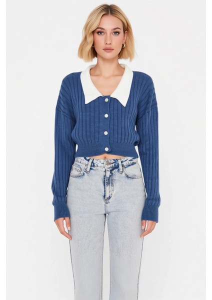 Kadın Bebe Yaka Detaylı Fitilli Triko Crop Hırka Düşük Omuzlu Uzun Kollu Rahat ve Şık Tasarım fırsatları