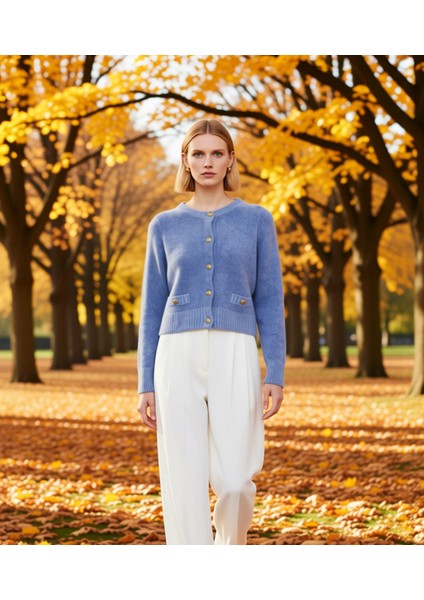 Kadın Premium Iplik Crop Triko Hırka Cep Detaylı Düğmeli Uzun Kollu Bisiklet Yaka Casual Şıklık