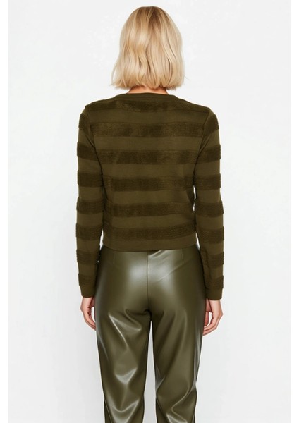 Kadın Dokulu Bisiklet Yaka Crop Triko Hırka Uzun Kollu Şık Düğmeli Rahat Kalıp Günlük Şıklık Sunar fırsatları