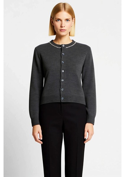 Kadın Taş Işlemeli Bisiklet Yaka Düz Kesim Uzun Kollu Triko Hırka Kış Aylarının Konforlu ve Şık fırsatları