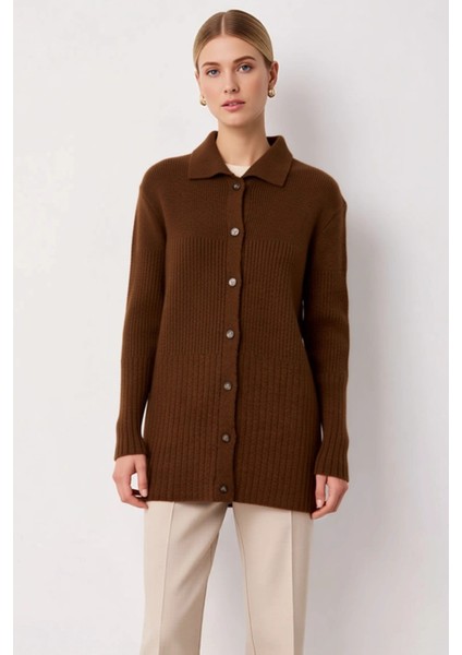 Kadın Regular Kalıp Düğmeli Gömlek Yaka Uzun Kollu Fitilli Triko Hırka Günlük Şıklık ve Konfor fırsatları