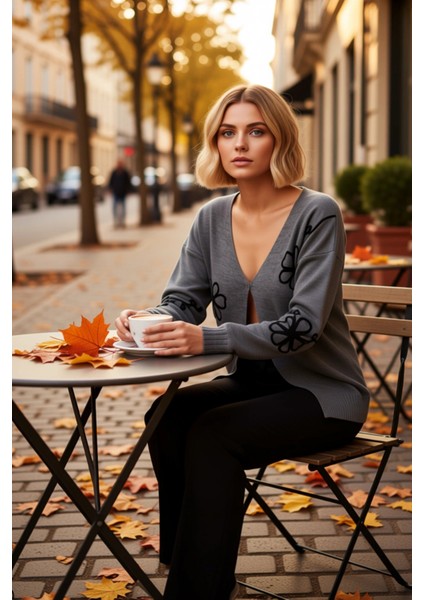 Kadın V Yaka Çiçek Nakışlı Triko Hırka Rahat Kesim Uzun Kollu Şık ve Konforlu Günlük Giyim fiyatları