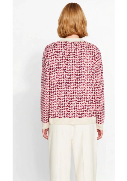 Kadın Desenli V Yaka Düşük Kol Rahat Kalıp Şık Düğmeli Örme Triko Hırka Günlük Şıklık Kombin indirimleri