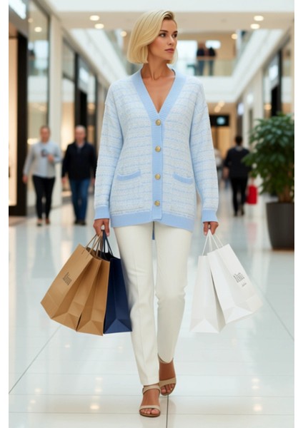 Kadın Geniş Kalıp V Yaka Düşük Kol Dokulu Simli Tüvit Görünümlü Uzun Triko Hırka Düğmeli Şık modelleri