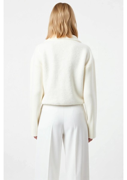 Kadın Yumuşak Dokunuşlu Polo Yaka Ceket Formunda Düğmeli Örme Hırka Modern ve Konforlu Tasarım fırsatları