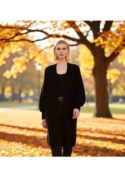 Kadın Uzun Boy Oversize Kesim Düz Renk Akrilik Triko Hırka Günlük ve Casual Kombinlerin Vazgeçilmezi