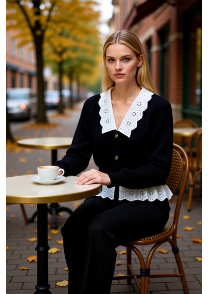 Kadın Crop Garnili V Yaka Triko Hırka Zarif Düğme Detayları ile Şık ve Konforlu Bir Seçim Her fiyatları